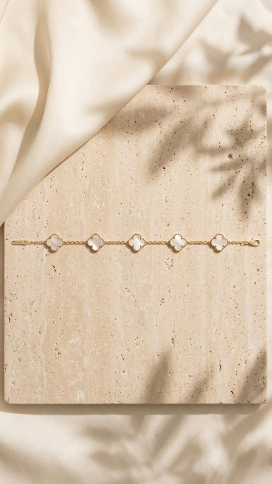 Elegant white clover gold bracelet stylish luxury jewelry for women